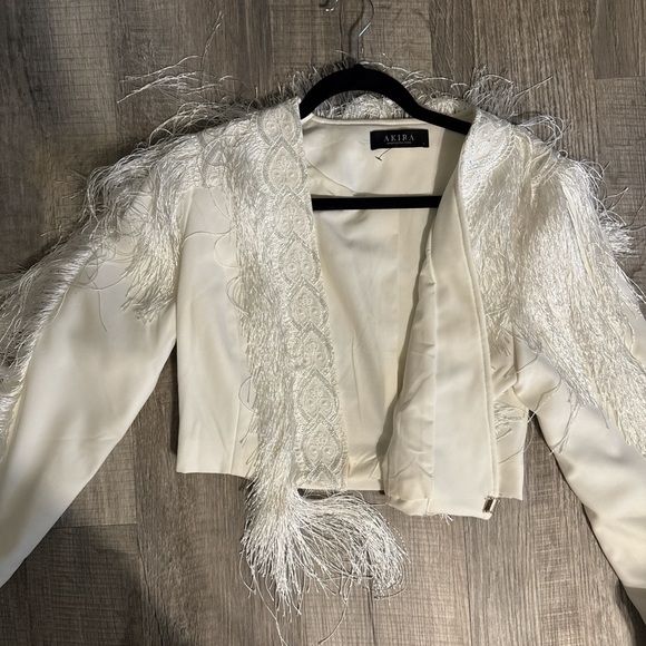 AKIRA Women's Cream Feather Blazer - Picture 1 of 1